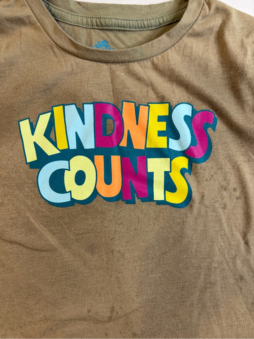Kids Graphic Tee - Kindness Counts in Olive Green - Picture 2 of 4